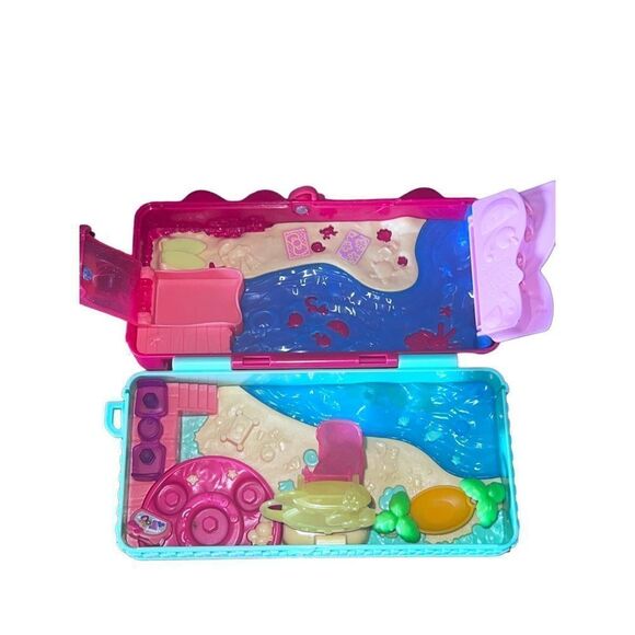 Hello Kitty Sanrio Collectible Pencil Case Play Set Beach Party 3D Carry Case - Picture 9 of 10